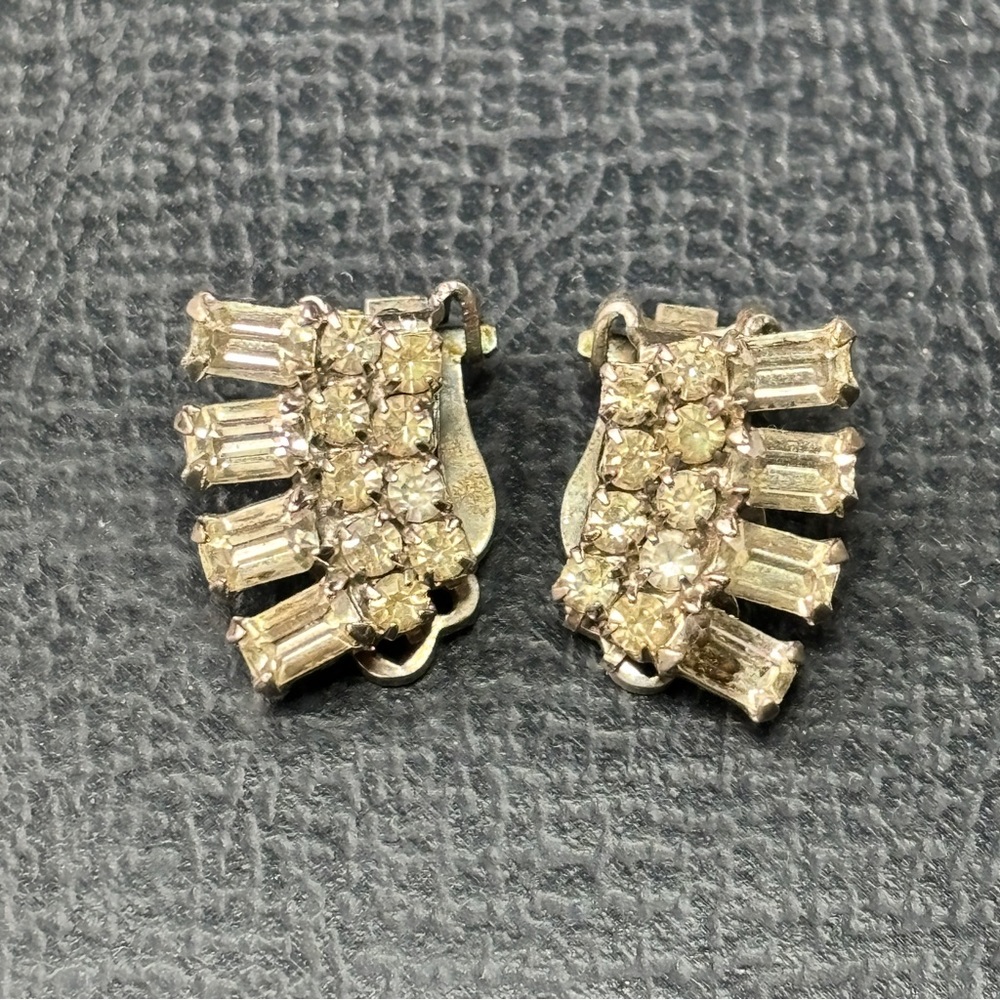 VINTAGE: Rhinestone Fan Feather Earrings